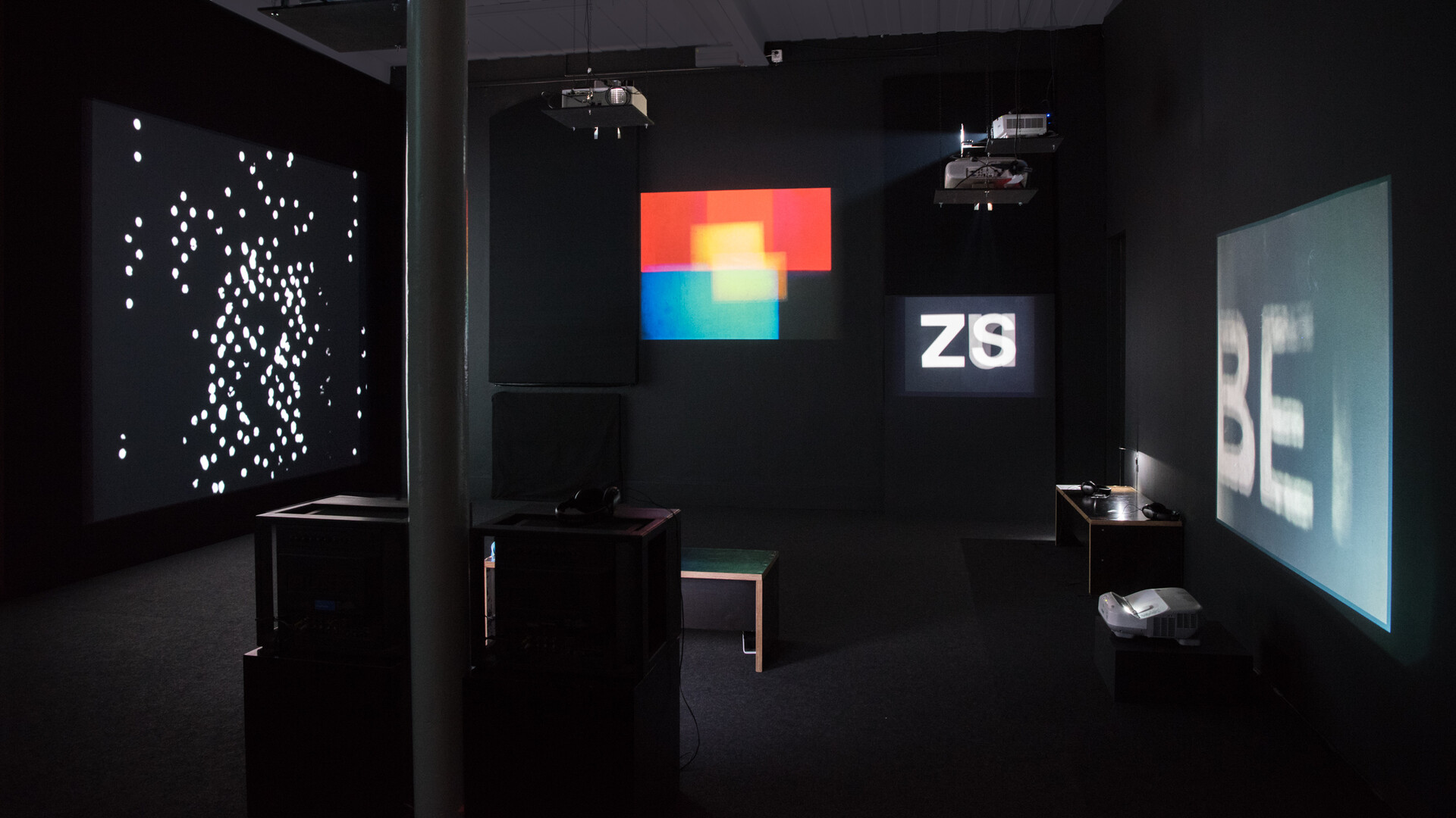 Ausstellung der Filme (1958 &ndash; 1977) von Marc Adrian image