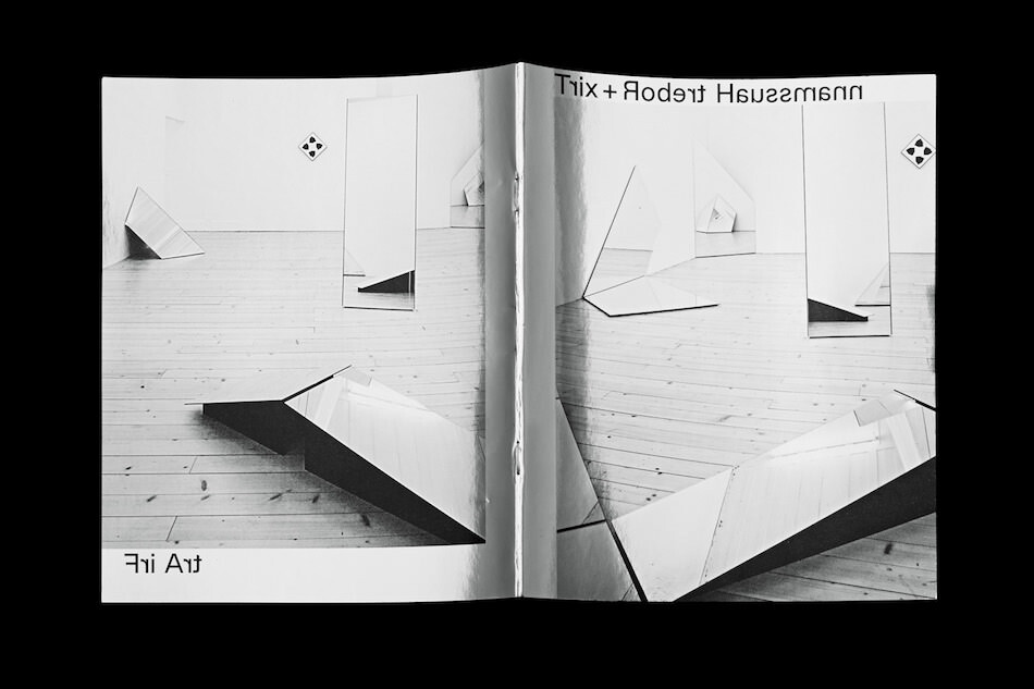 Trix & Robert Haussmann, Livre miroir image